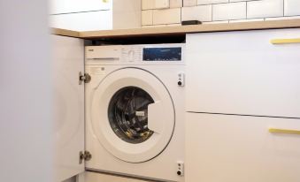 Harbour House - Donnini Apartments