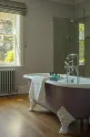 Outwood House - Hot Tub