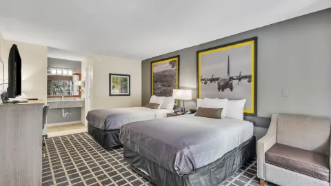 Super 8 by Wyndham Morganton in Morganton