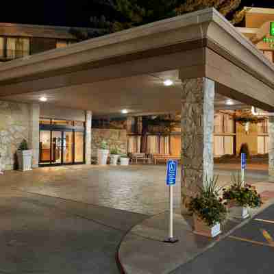 Holiday Inn & Suites des Moines-Northwest Hotel Exterior