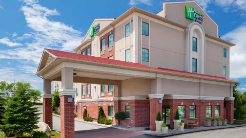 Holiday Inn Express & Suites BARRIE by IHG in Simcoe County