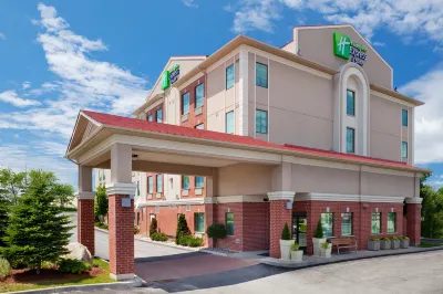 Holiday Inn Express & Suites BARRIE by IHG Hotels near Barrie Molson Centre