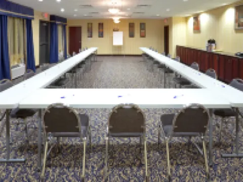 Holiday Inn Express & Suites LUBBOCK WEST by IHG Hotels in Lubbock