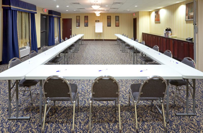 Holiday Inn Express & Suites Lubbock West by IHG photo 5