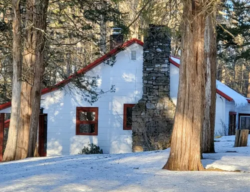 Charming Artist's Retreat