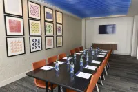 Holiday Inn Express & Suites MADISONVILLE by IHG - Wifi