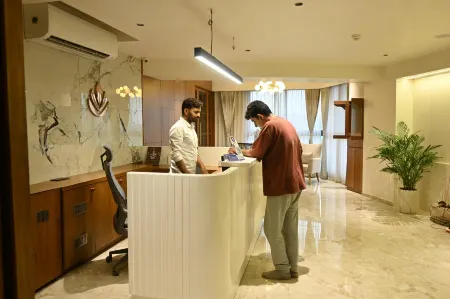 Hotel Royal Comfort Отели рядом с достопримечательностью «Сабармати Ашрам»