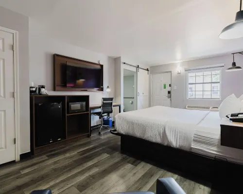 La Quinta Inn by Wyndham Amarillo Mid-City Hotels near Bill's Backyard Classics