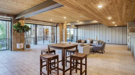 Kestrel by AvantStay Close to the Ski Slopes in This Majestic Home in Park City