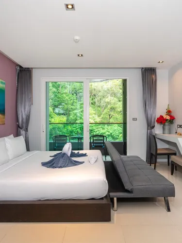 รูปภาพของET619 Patong cozy studio- Condo with pool, parking
