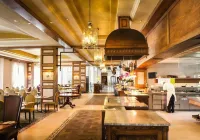 Pivot Hotel Montecasino - breakfast