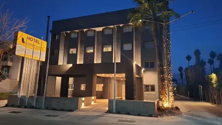 Hathor Hotels Mendoza Отели в г. Гуаймальен