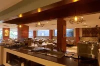 Tania President Inn