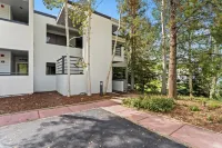 East Bay Condos 111