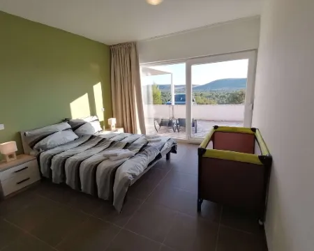 Apartment by the Beach in Dalmatia Hotels in Bilice