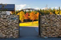 Mt Cook Lakeside Retreat - Villas