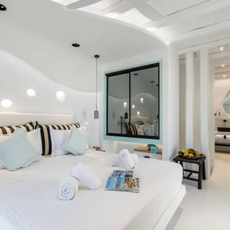 Majo Suites Hotel