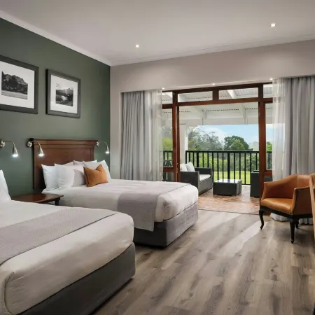 Protea Hotel George King George