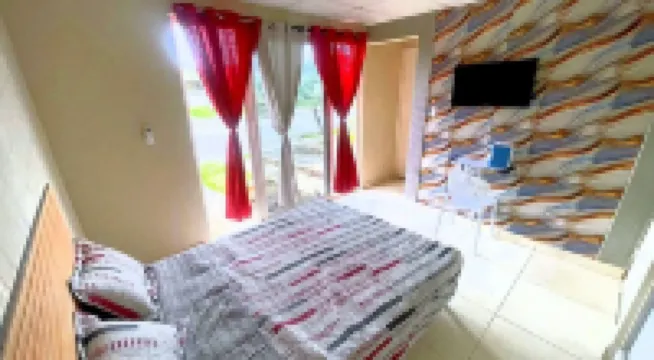 多拉達海灘帶私人入口的房間 + 小廚房和浴室 鄰近美洲大橋的酒店