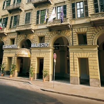 Starhotels Majestic Отели рядом с достопримечательностью «Борго Дора»