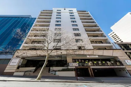 All Suites Perth Отели рядом с достопримечательностью «Кафедральный собор Сейнт Мэри»