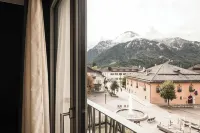 The Post Apartments Hotels in Dobbiaco