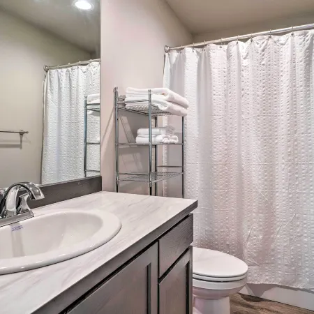 Charming Home w/ Mtn & Columbia River Views!