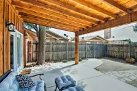 Walk to Texas Tech! Cozy Lubbock Gem w/ Patio - Homestays
