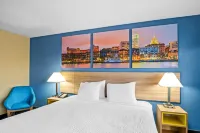 Days Inn by Wyndham Renfro Valley Mount Vernon - Gym