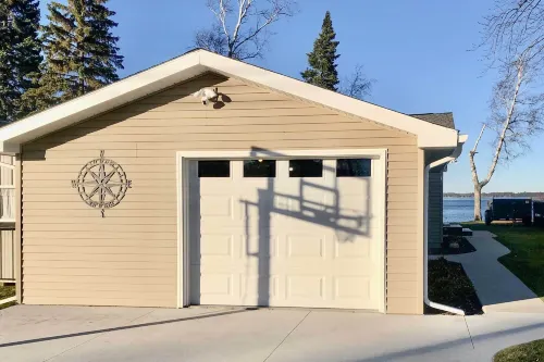 Houghton Lake Cottage w/ New Private Deck! - Wifi