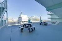 Updated Oceanside Condo - 5 Miles to Cape May! - spa