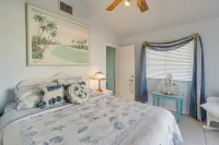 Little Gasparilla Island Paradise: Walk to Beach! - Homestays