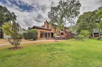Bryan Home w/ Deck & Yard ~ 4 Mi to Texas A & M! - Country Houses