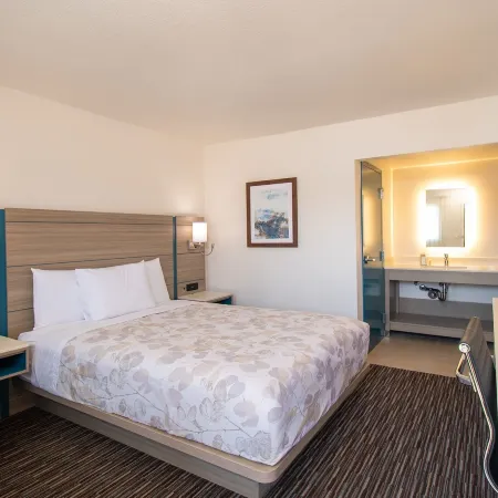 Lemon Heights Inn