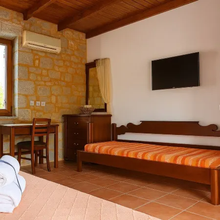 Lalloudes Hotel Mani