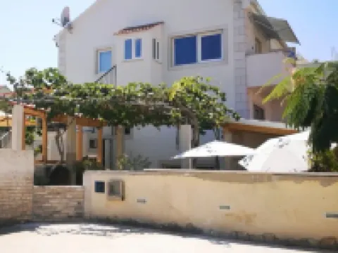 아파트먼트 나타사 - 수페타르 호텔