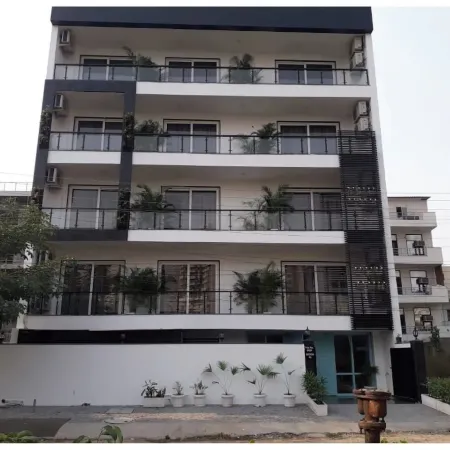 Flora Residency
