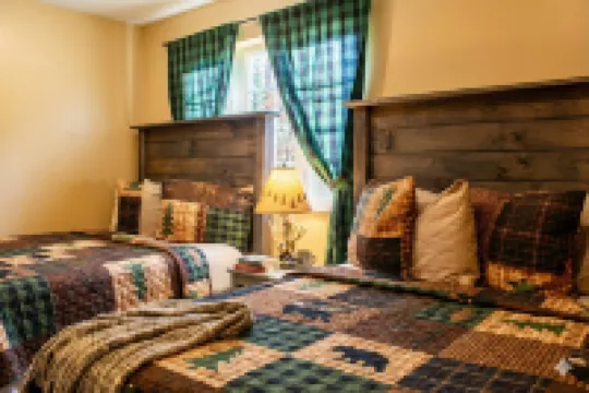 喬治湖小酌酒店