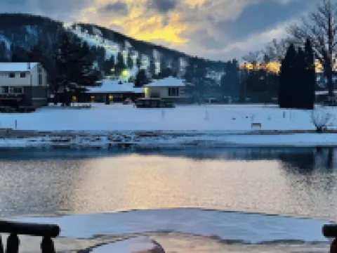 LakeFront Lodge Hotels in Garrett County