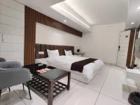 Hotel M K