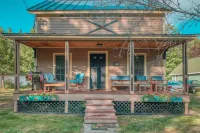 4BR Bartlett. Near Attitash & Saco River. Sleeps 10+