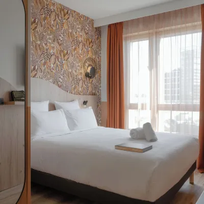 All Suites Hôtel | Paris Pleyel – L’île Saint Denis Hotel dekat Stasiun Metro Simplon