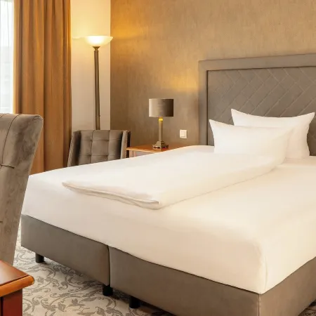 Victor's Residenz-Hotel Berlin Mitte Отели рядом с достопримечательностью «Культурный центр «Адмиралспаласт»»