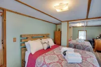 Cozy Catskills Home w/ Pond on 2 Acres! - Wifi