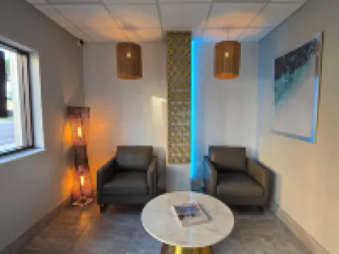 Barefoot Beach Club Hotels in Madeira Beach