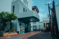 Oakspring Hotel and Luxury Suites