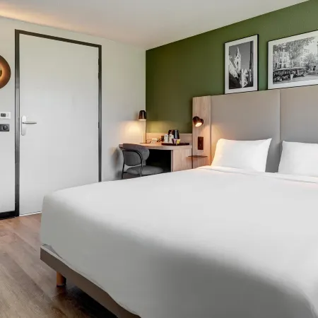 Hotel Campanile Nature - Cergy Pontoise