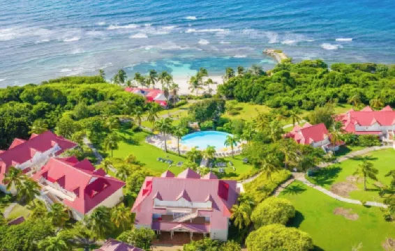 Village Pierre & Vacances Sainte Anne Hotel di 