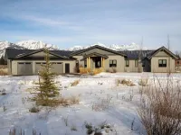 Beautiful 6-bedroom ranch at the foot of the Grand Teton Mountains. Hotels near Jackson Lake Dam