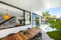 Spacious 3-bedroom Retreat With BBQ and Pool